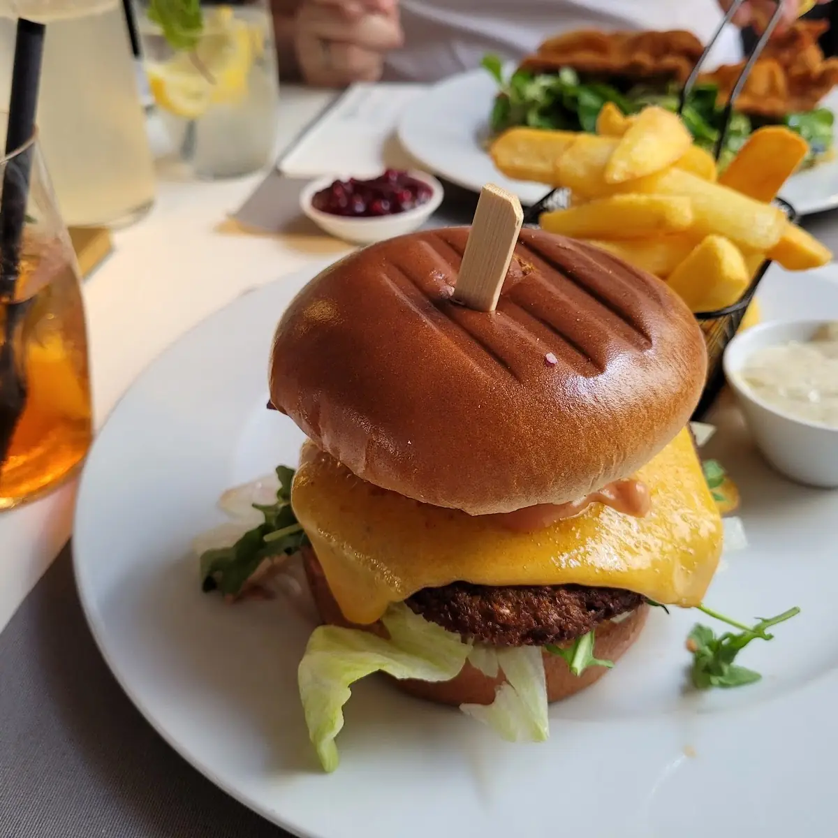 Falafel Burger