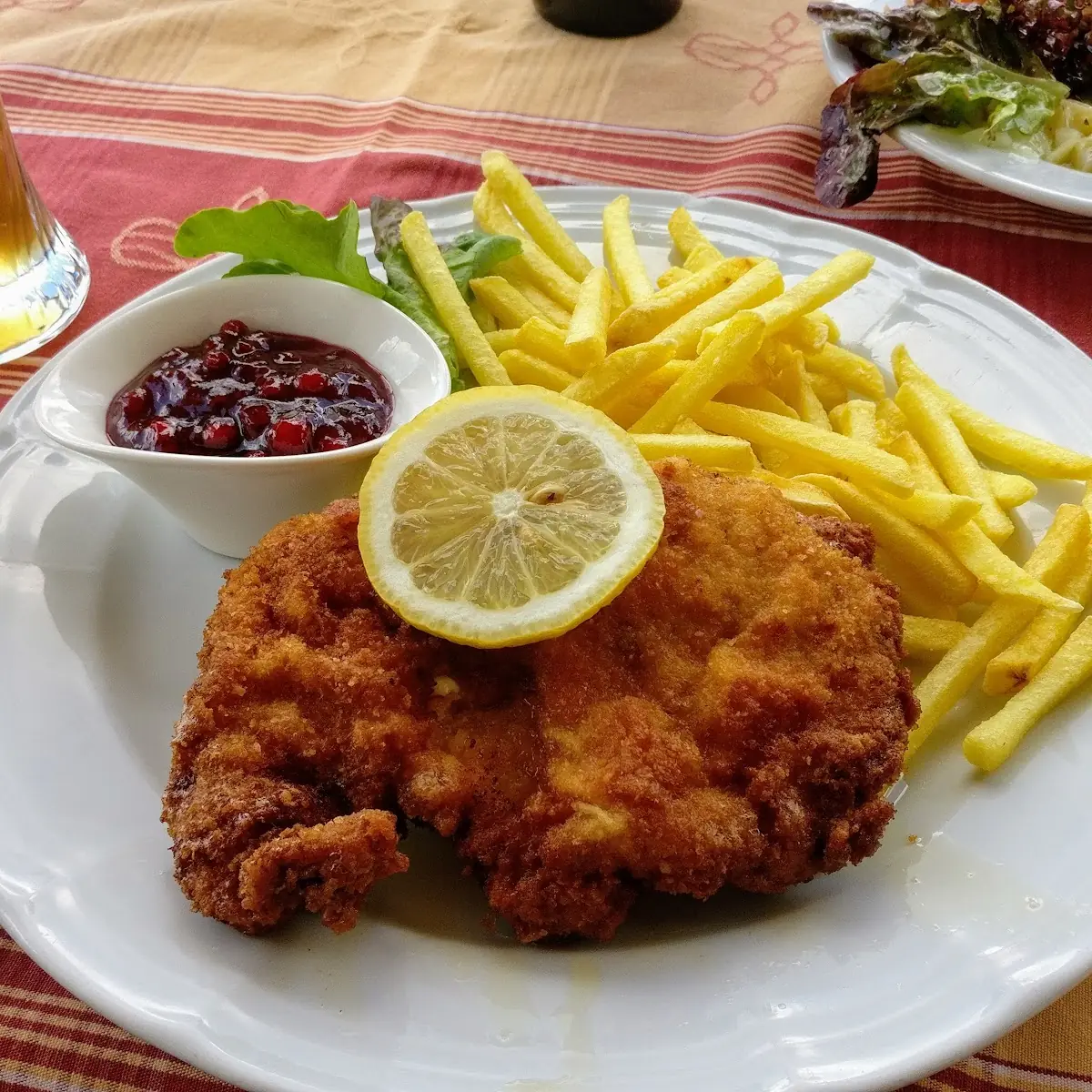 Cordon Bleu Mit Pommes