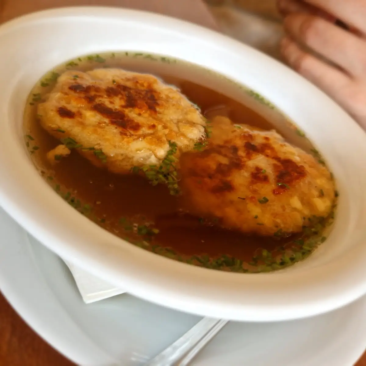 Kaspreßknödelsuppe