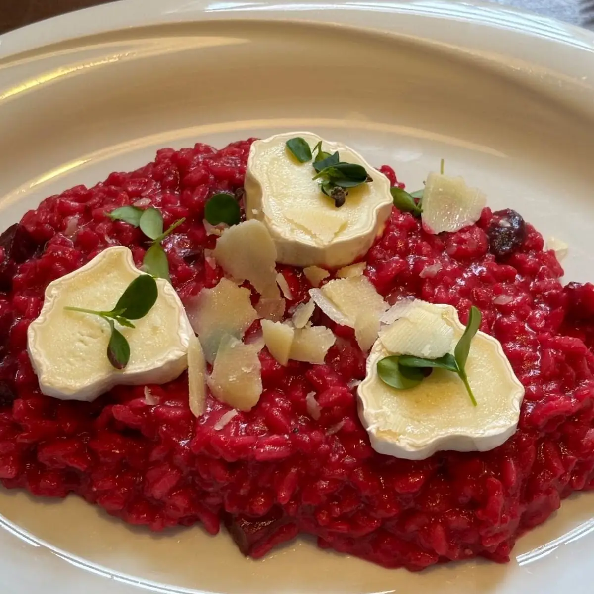 Risotto Mit Roten Rüben Und Ziegenkäse