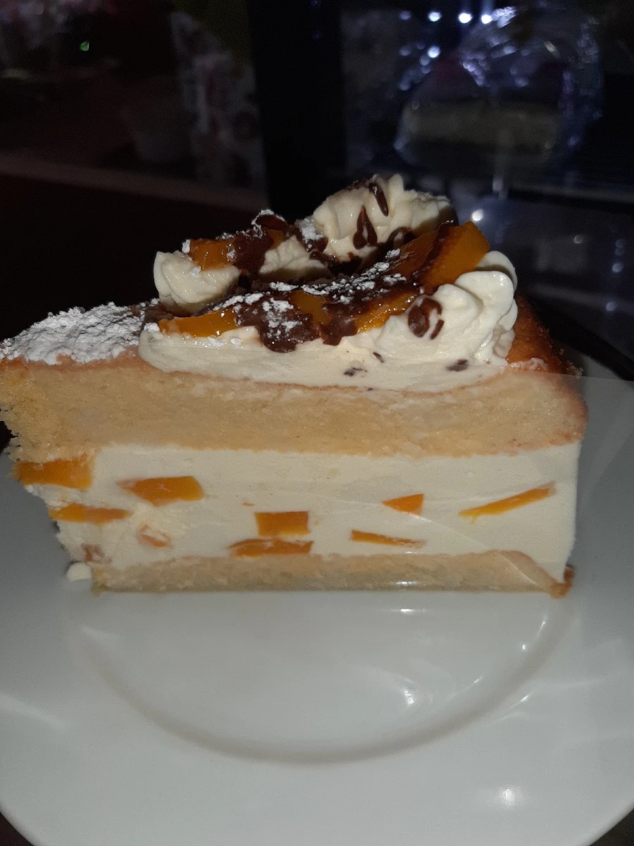 Pfirsich Topfen-sahnetorte