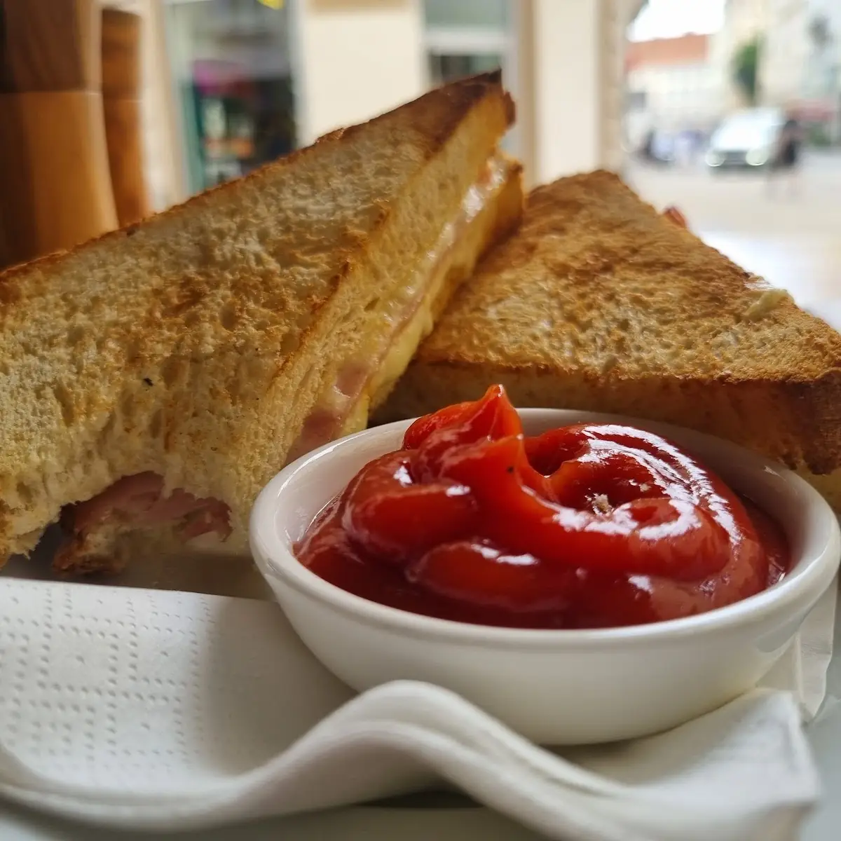 Schinken-käse-toast