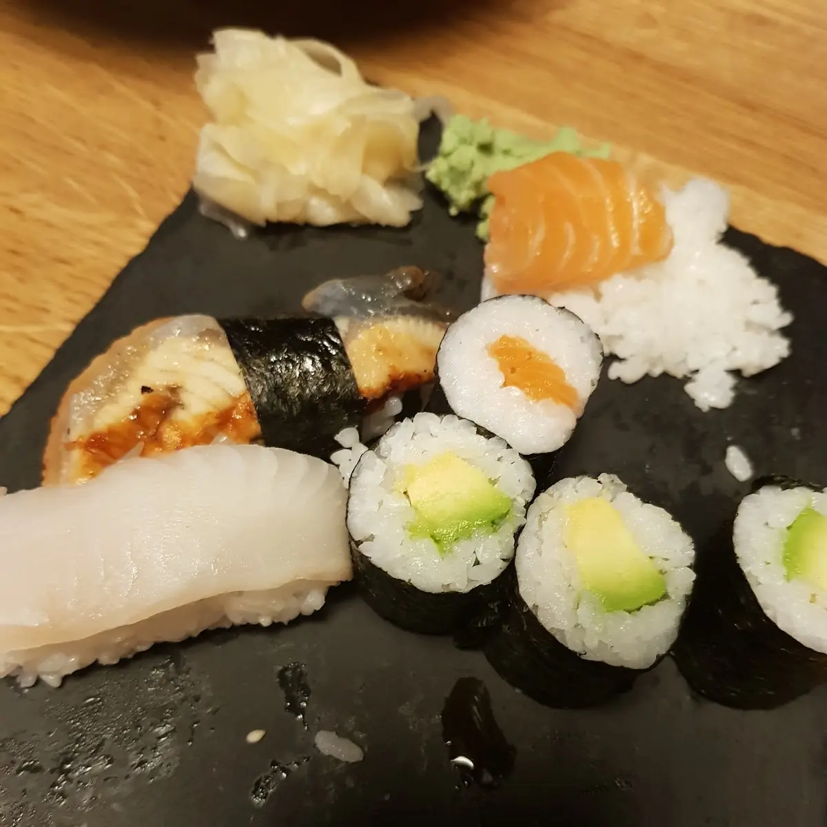 Portion Sushi Reis