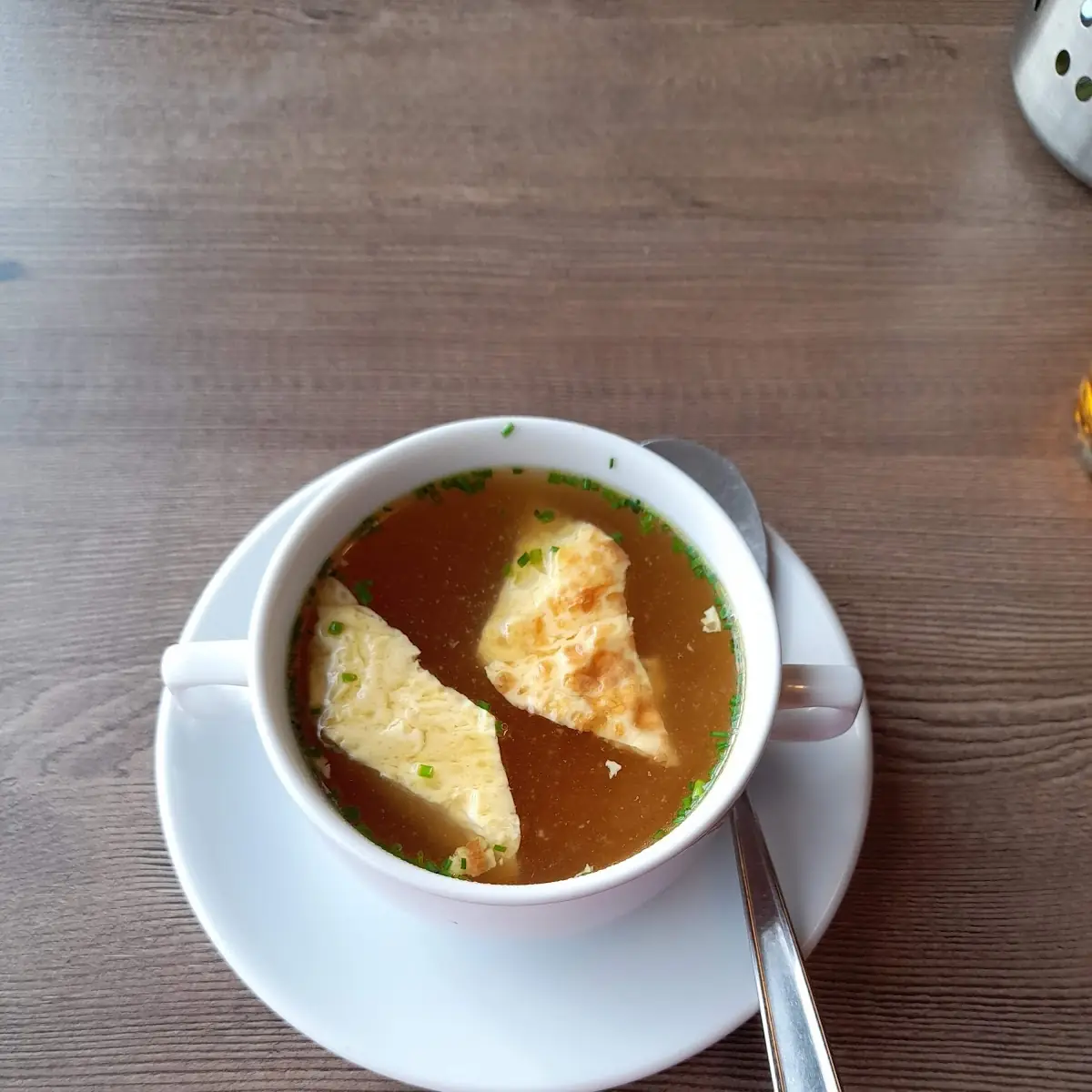 Eierschöberlsuppe