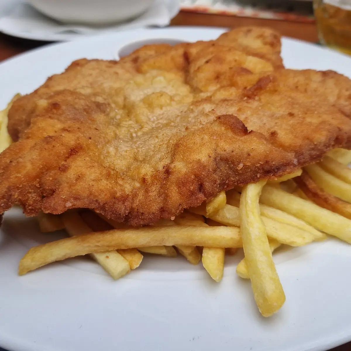 Wiener Schnitzel Mit Pommes Frites