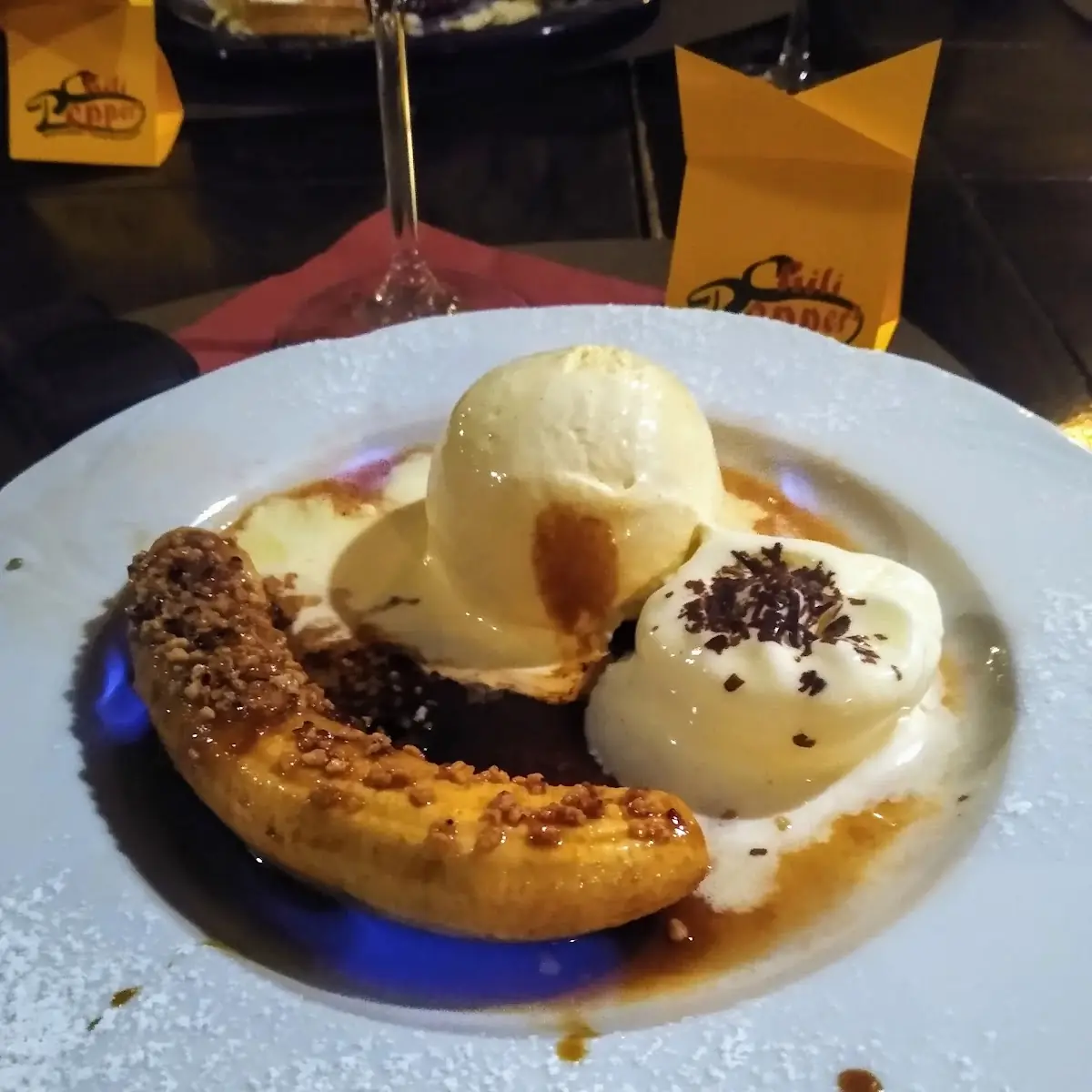 Flambierte Banane Mit Rum Und Vanille Eis