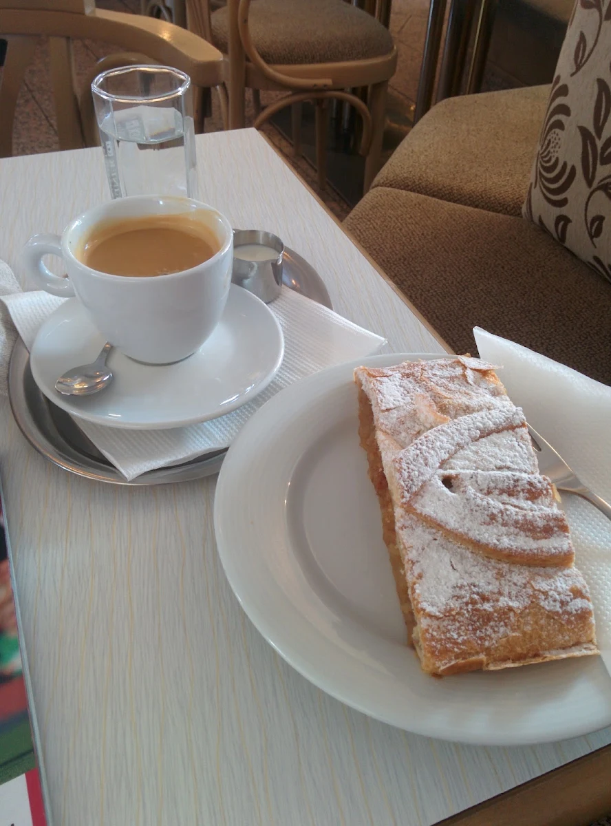 Bester Apfelstrudel