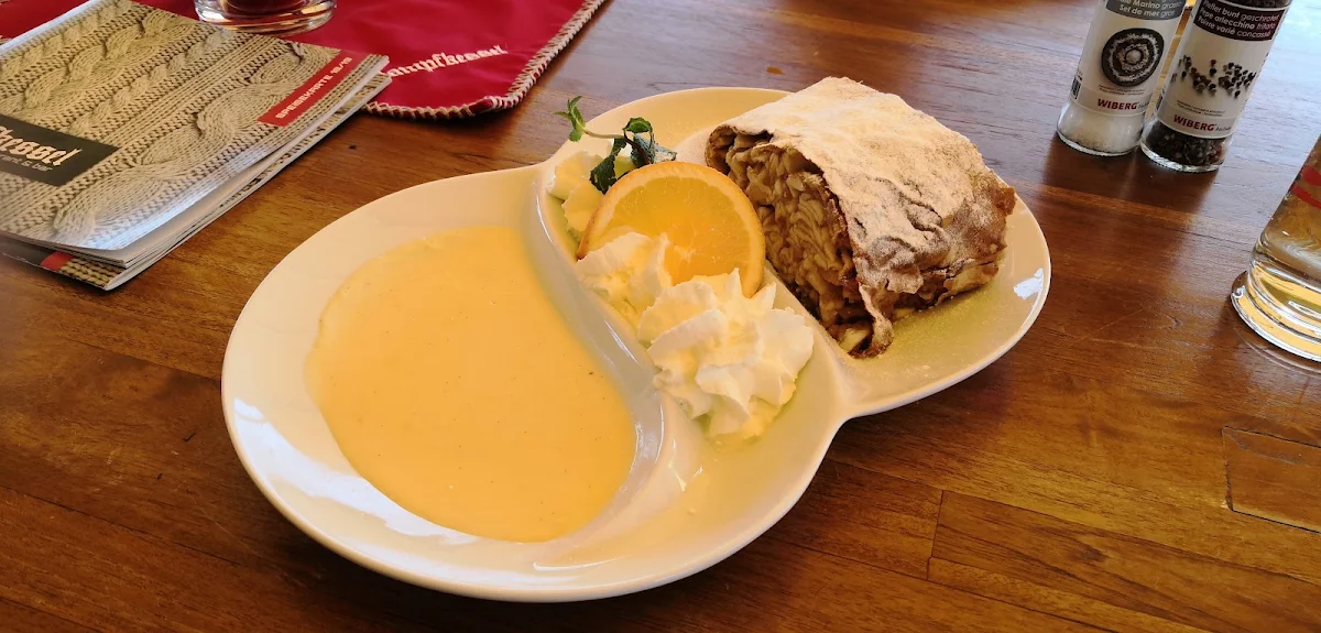 Apfelstrudel