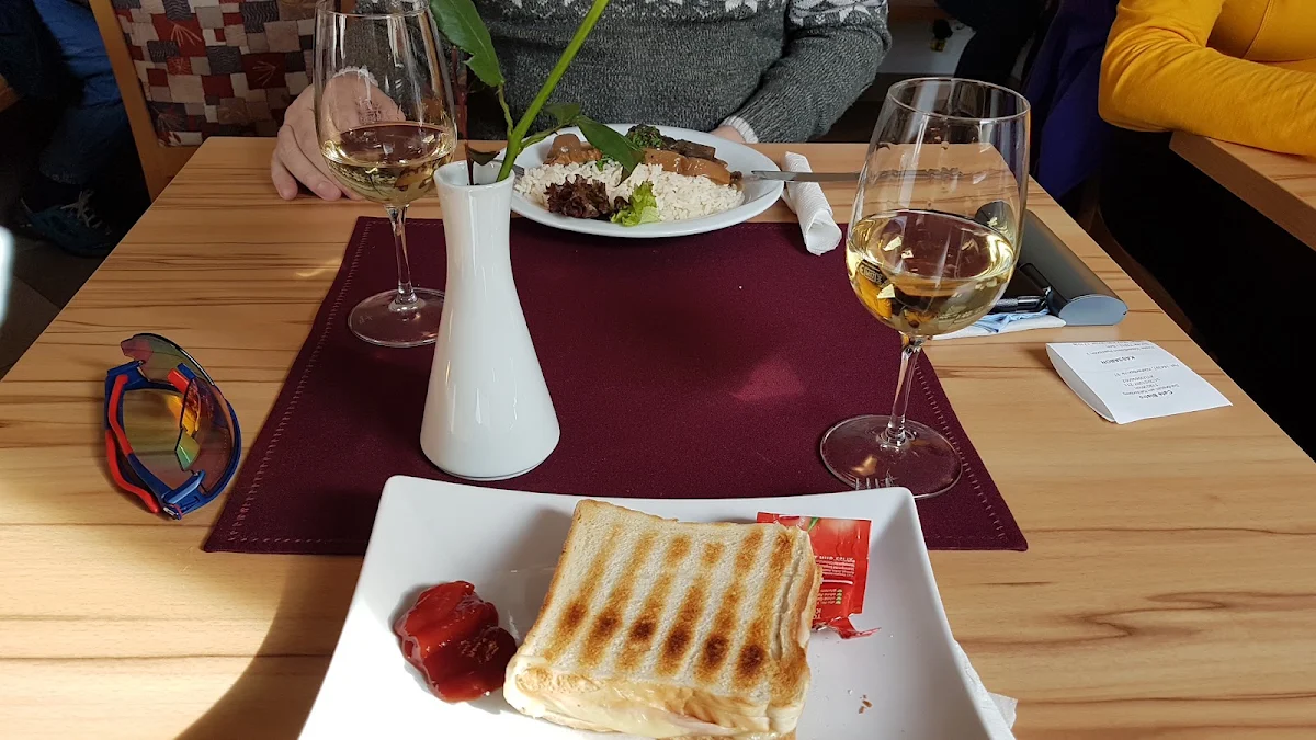Pilzschweinebraten Mit Reis Schinken Käse Toast