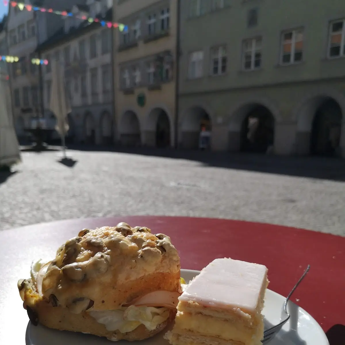 Cremeschnitte Und Kürbiskern Curry Brötchen