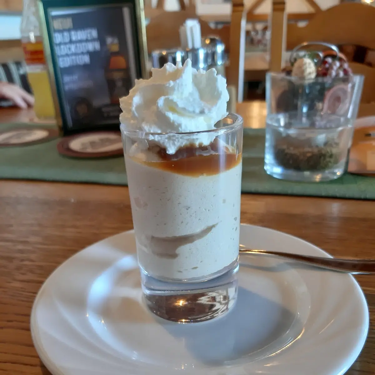 Karamellcreme Mit Schlagobers