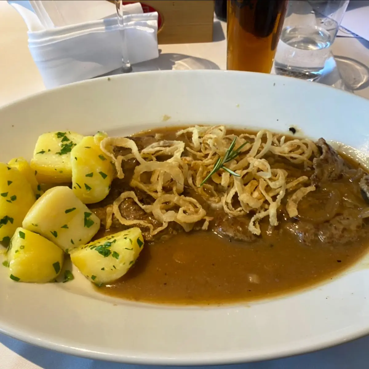 Zwiebelrostbraten