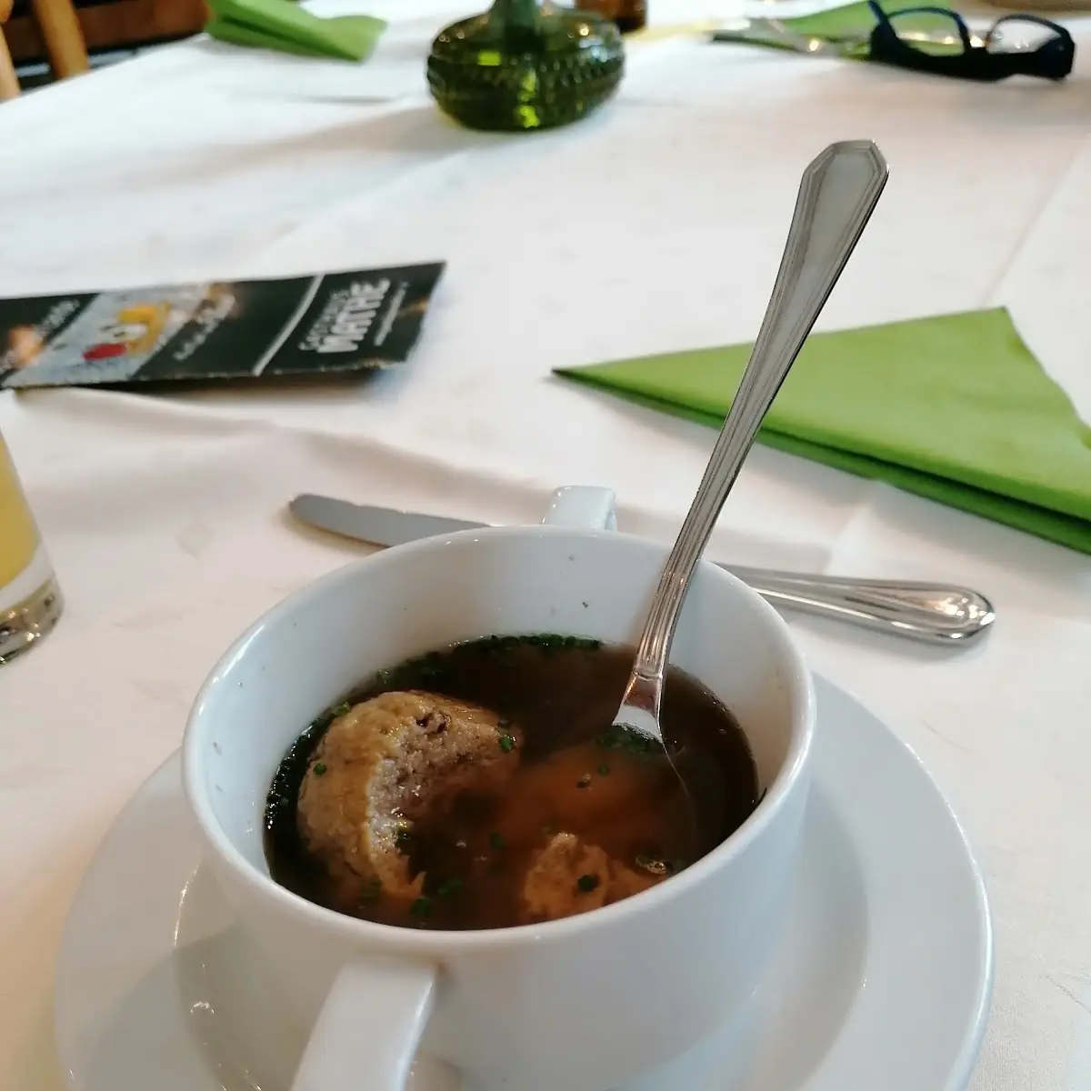 Rundsuppe Mit Leberknoedel