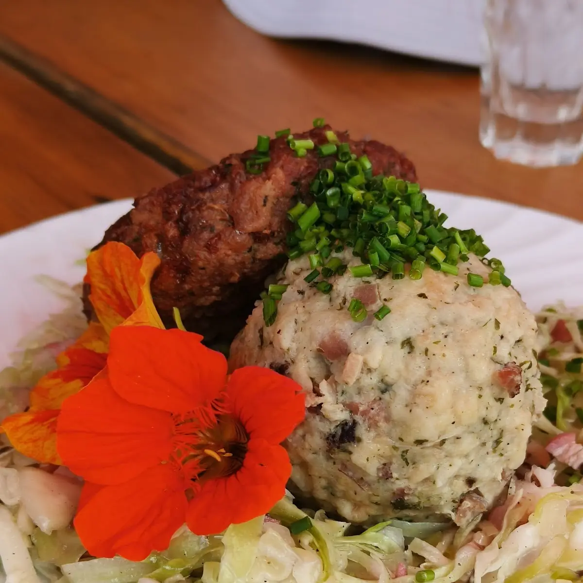 Knodel Duo Mit Kraut