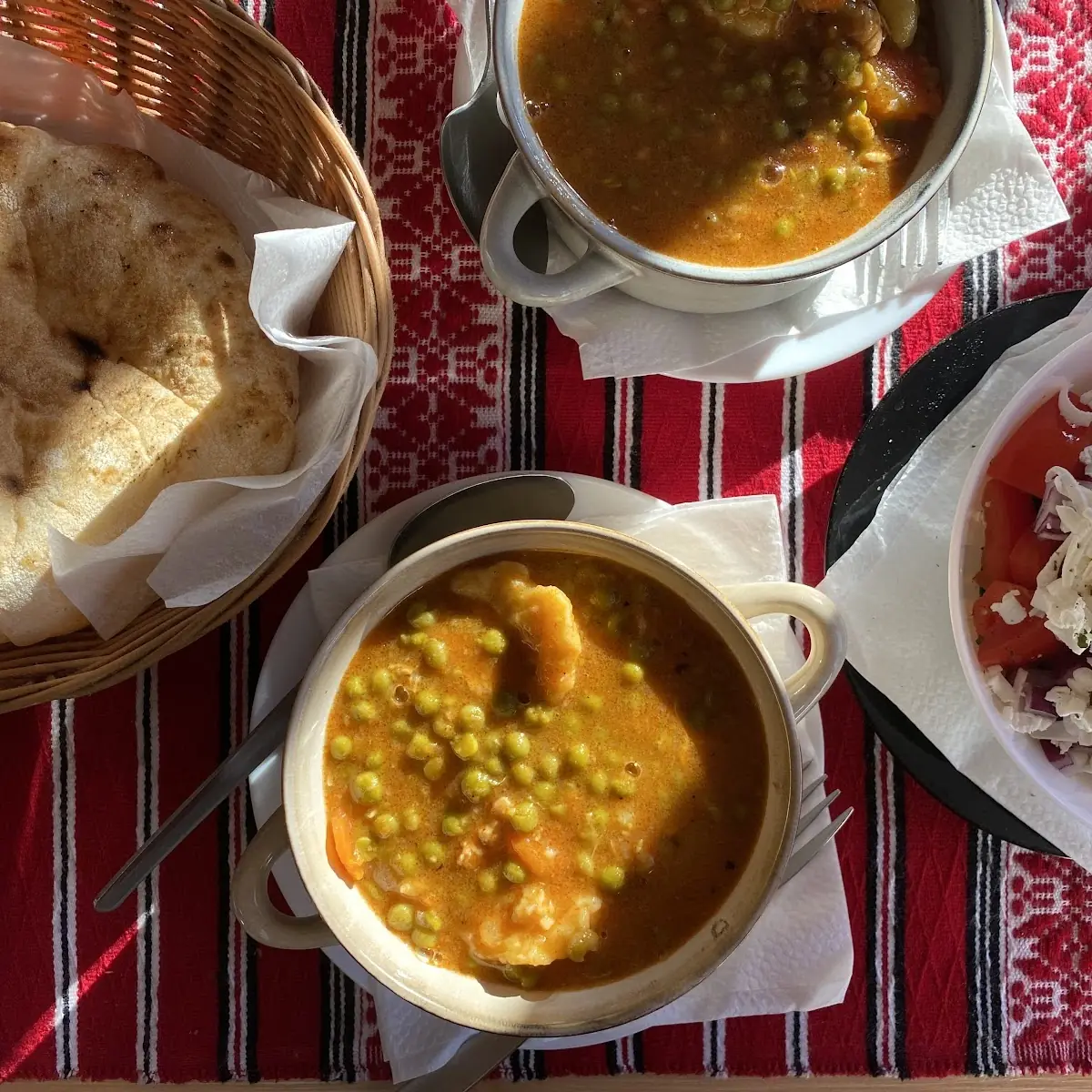Lepinja I Šopska Salata