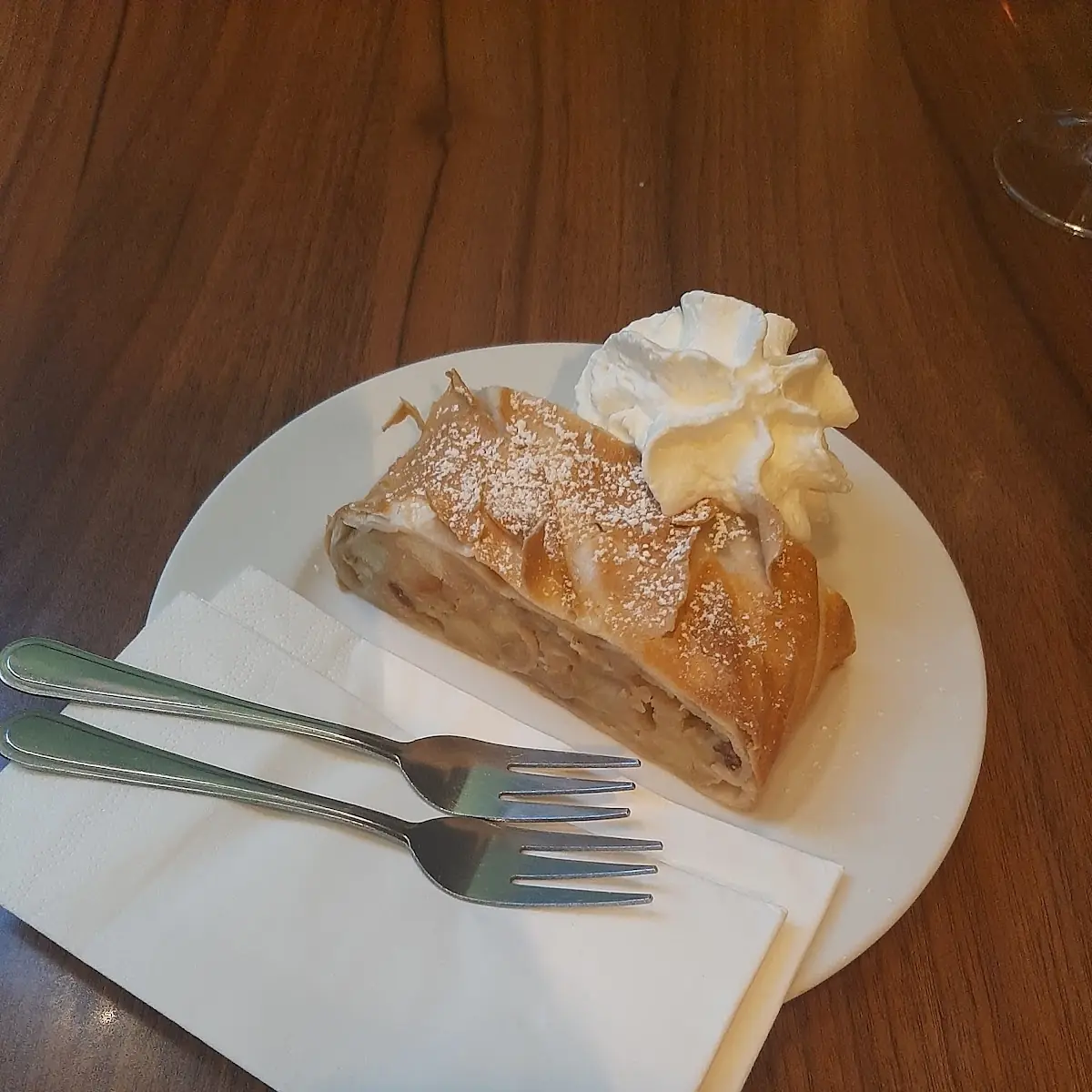 Apfelstrudel