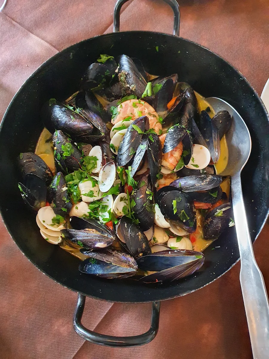 Miesmuscheln In Weißweinsauce