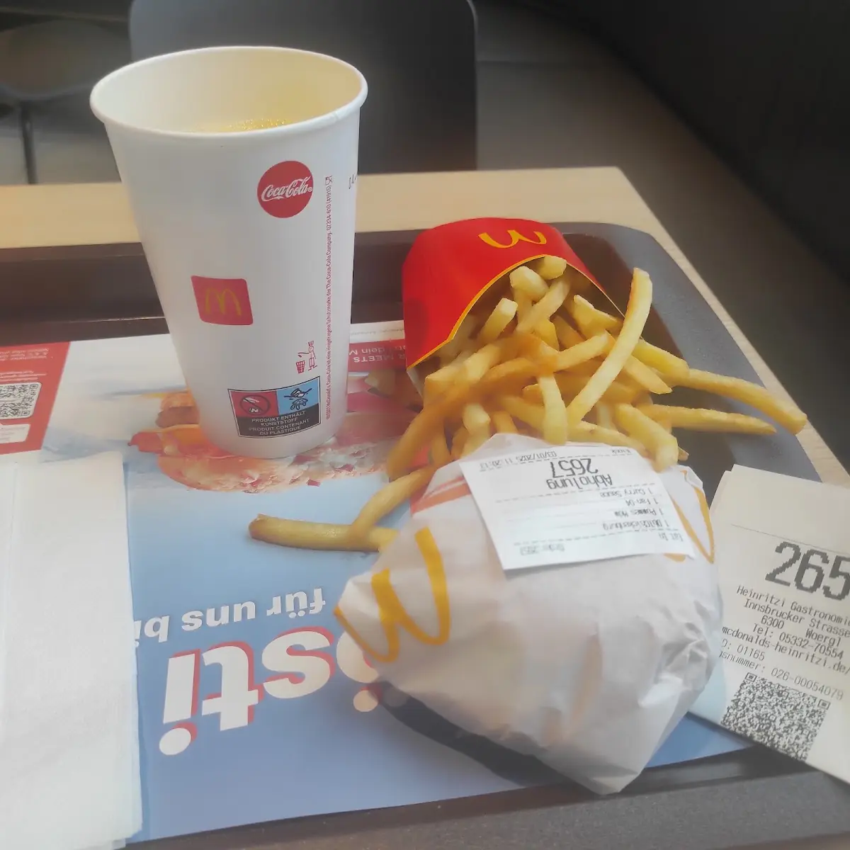 Chickenburger Pommes Und Fanta