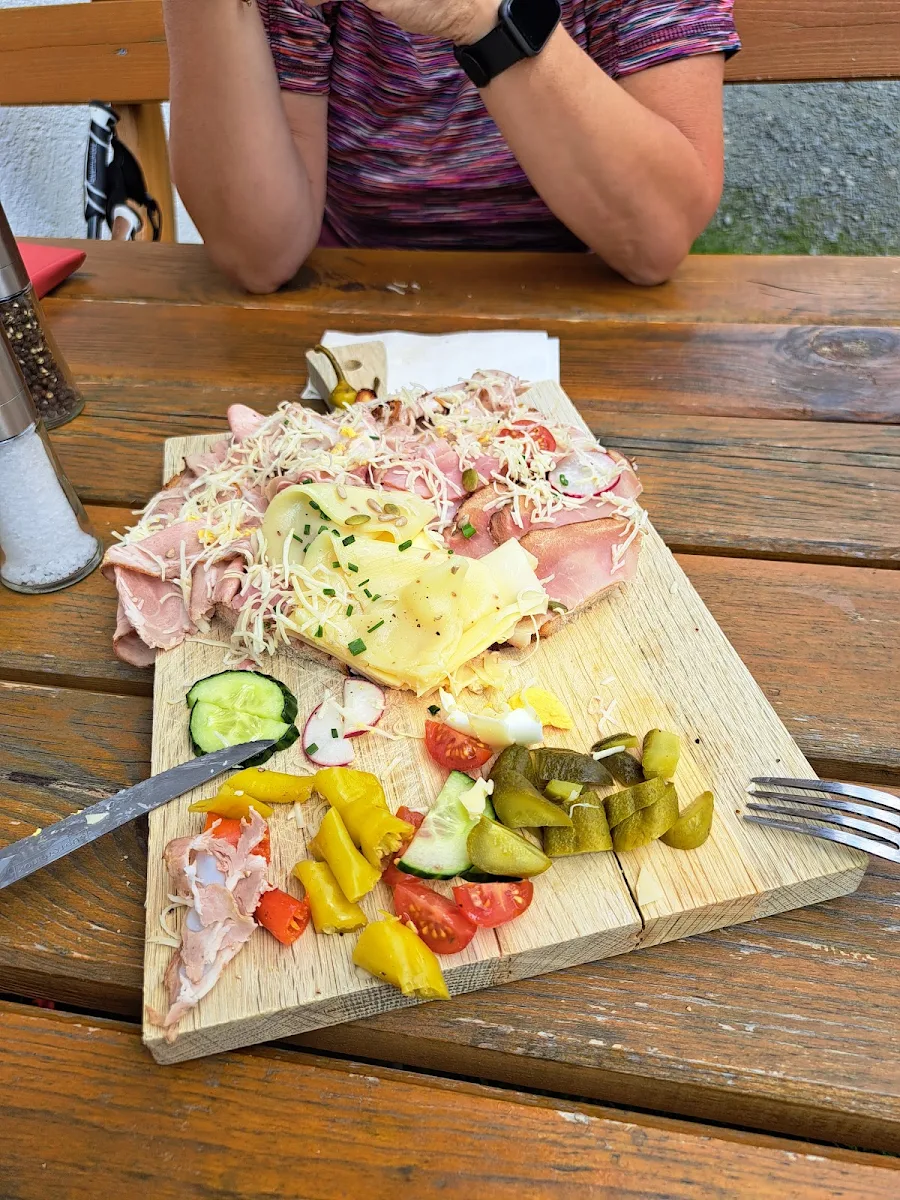 Belegtes Brot Reicht Locker Für Zwei