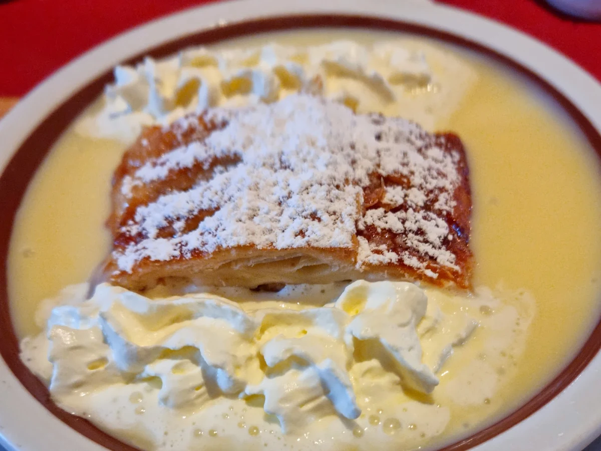 Apfelstrudel