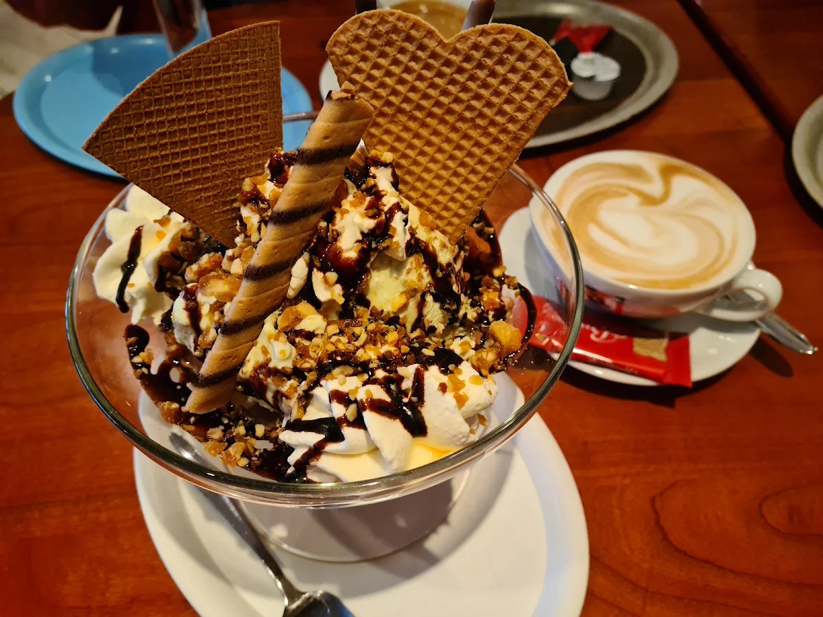Eisbecher Tartufo Extra