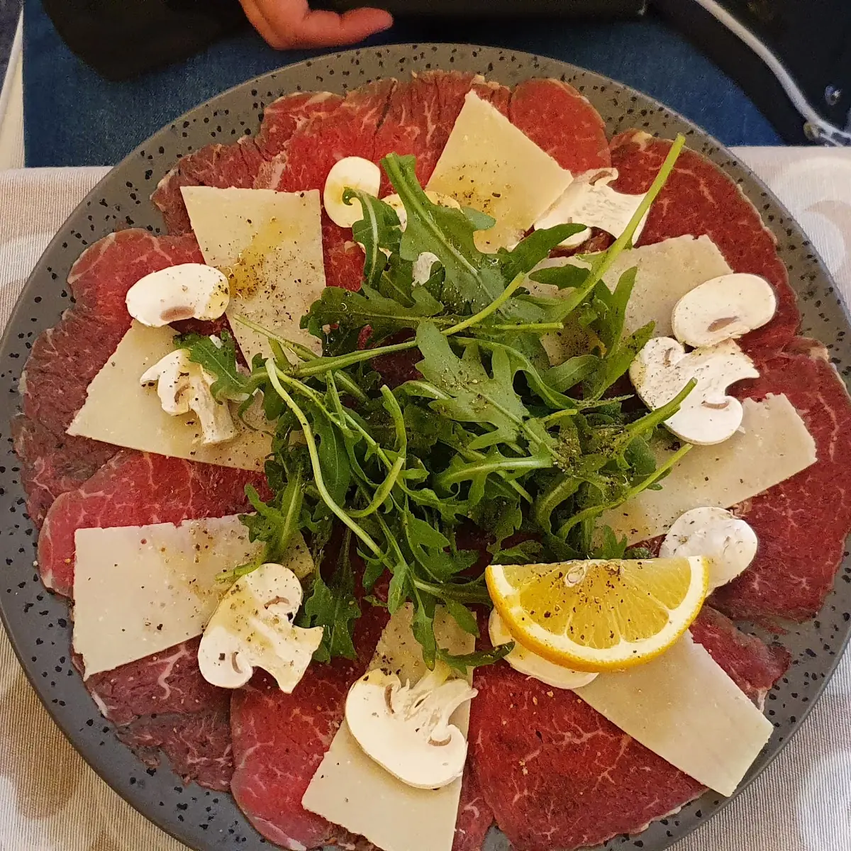 Carpaccio Di Manzo