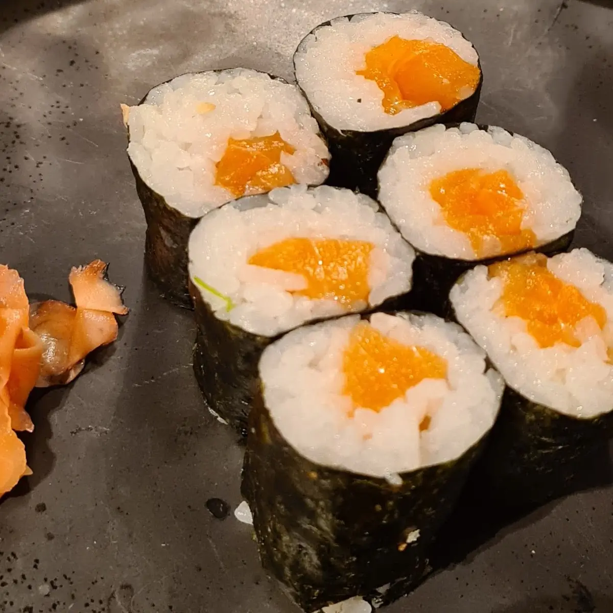 Lachs Maki