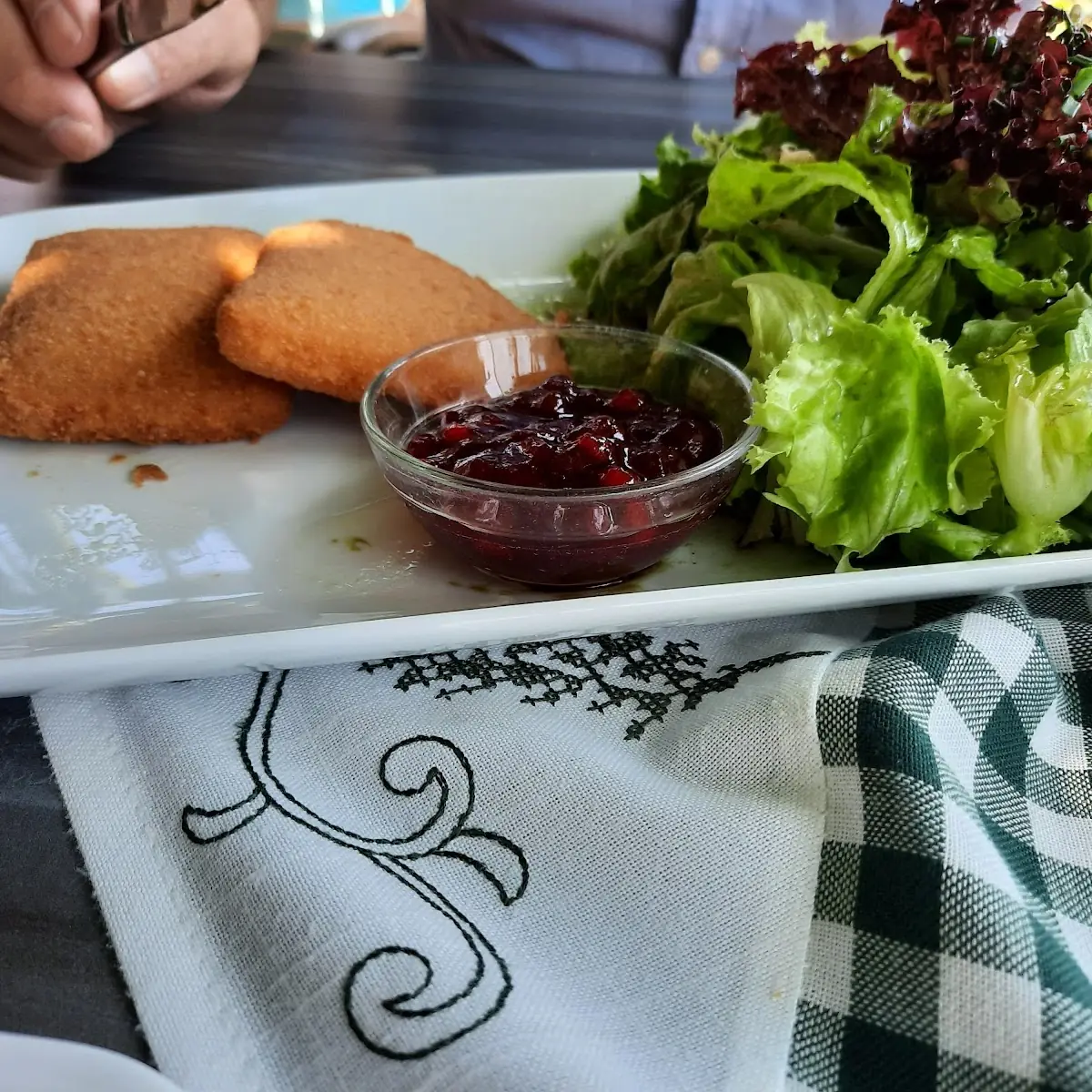 Schnitzel Mit Salat