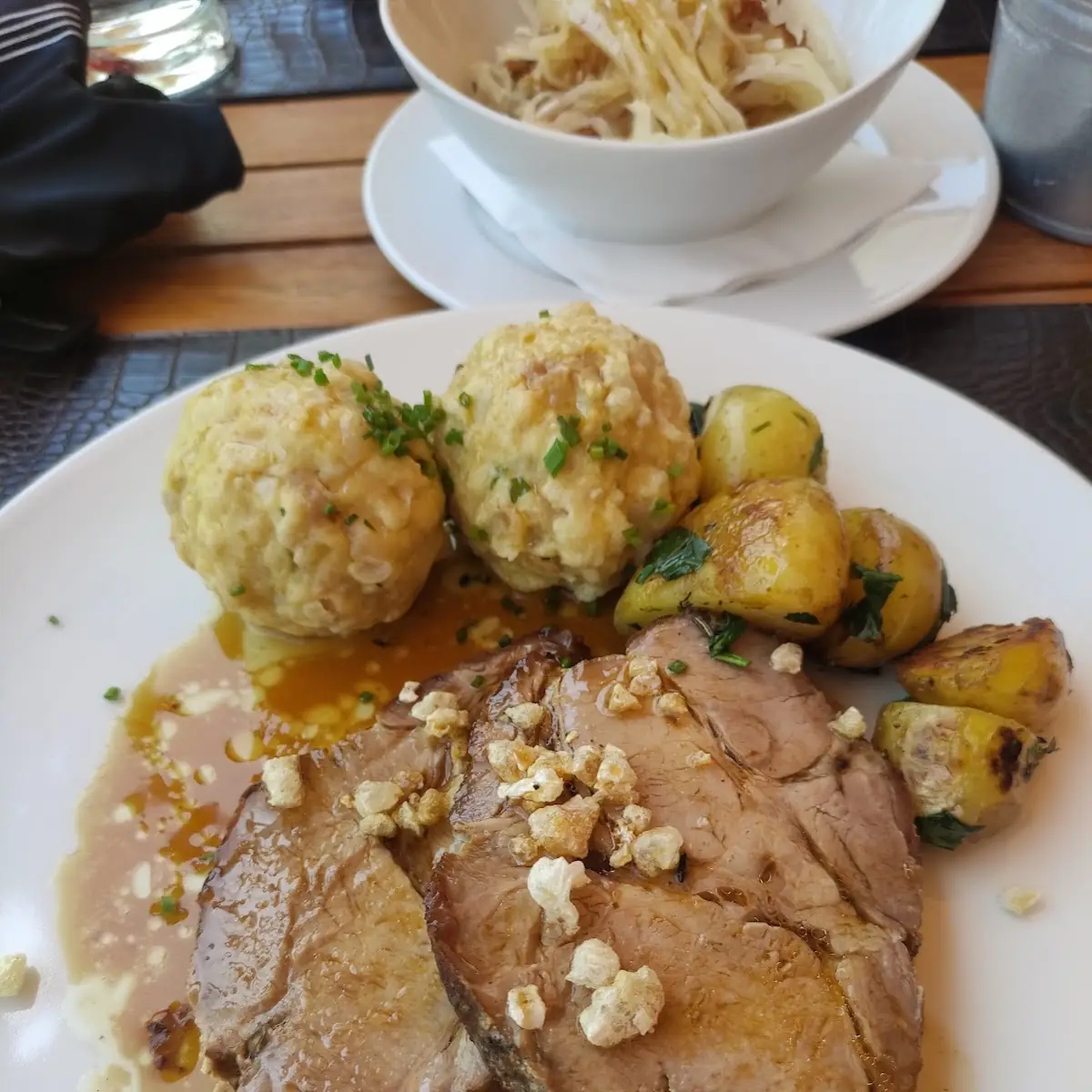 Ofenfrischer Schweinsbraten