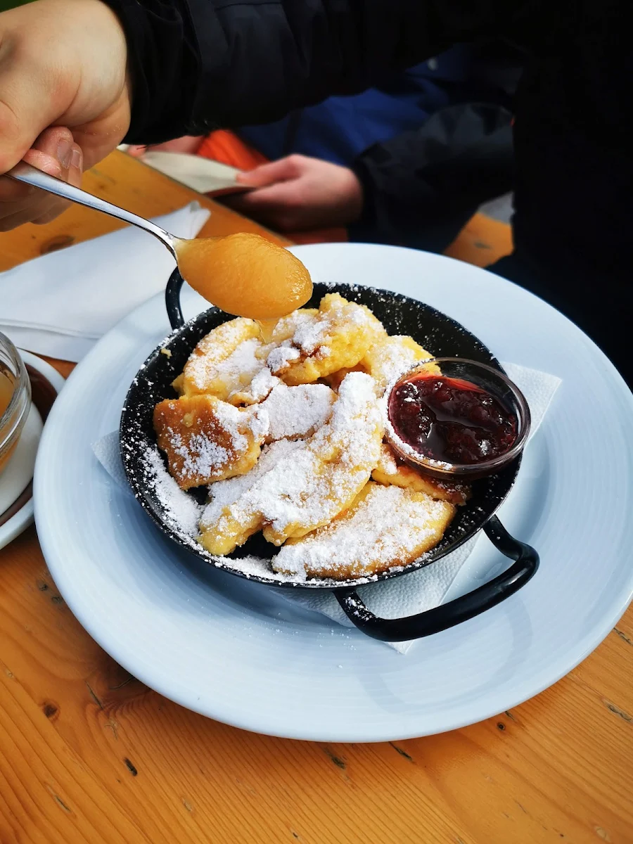 Kaiserschmarren Mit Apfelmus