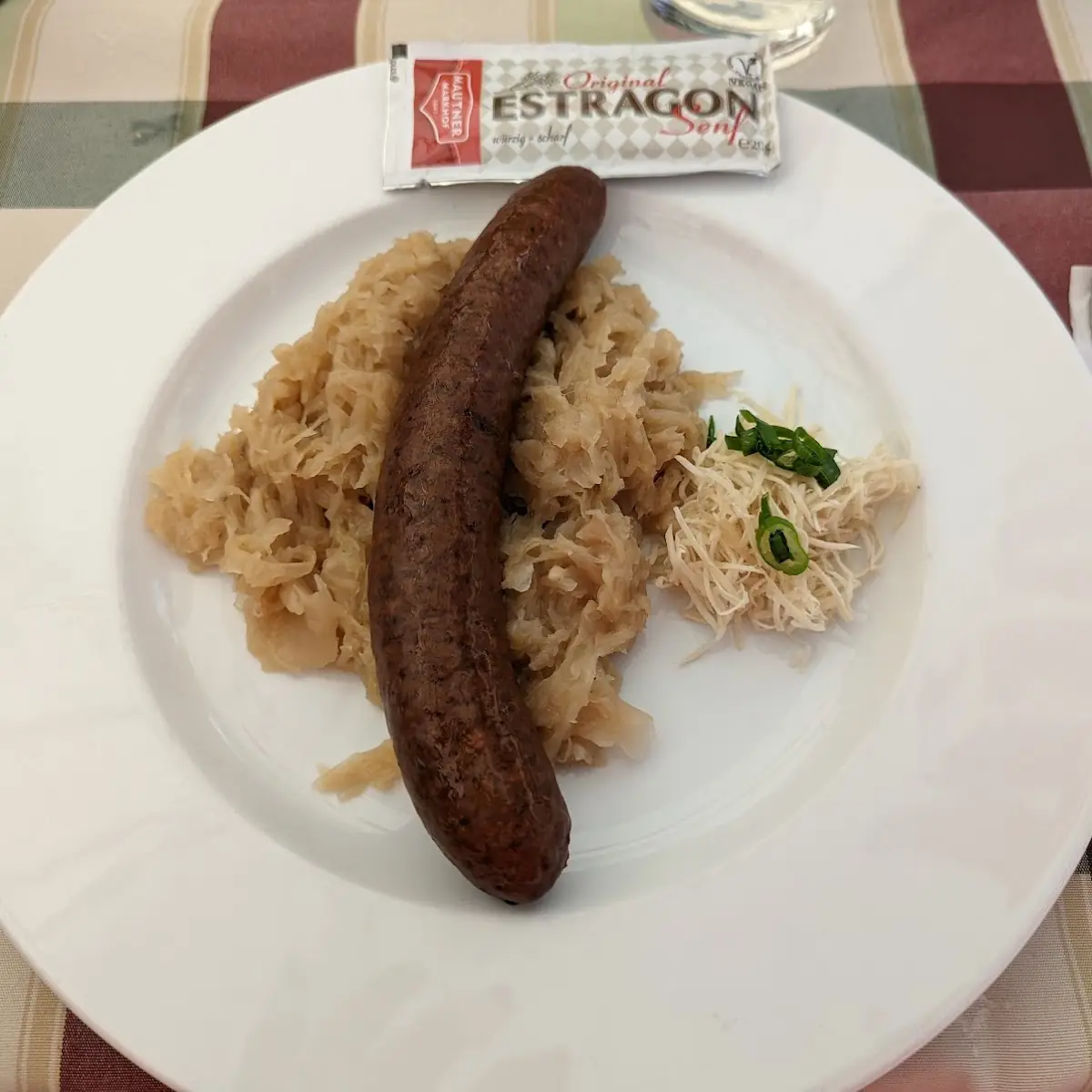 Hirschwurst Mit Sauerkraut
