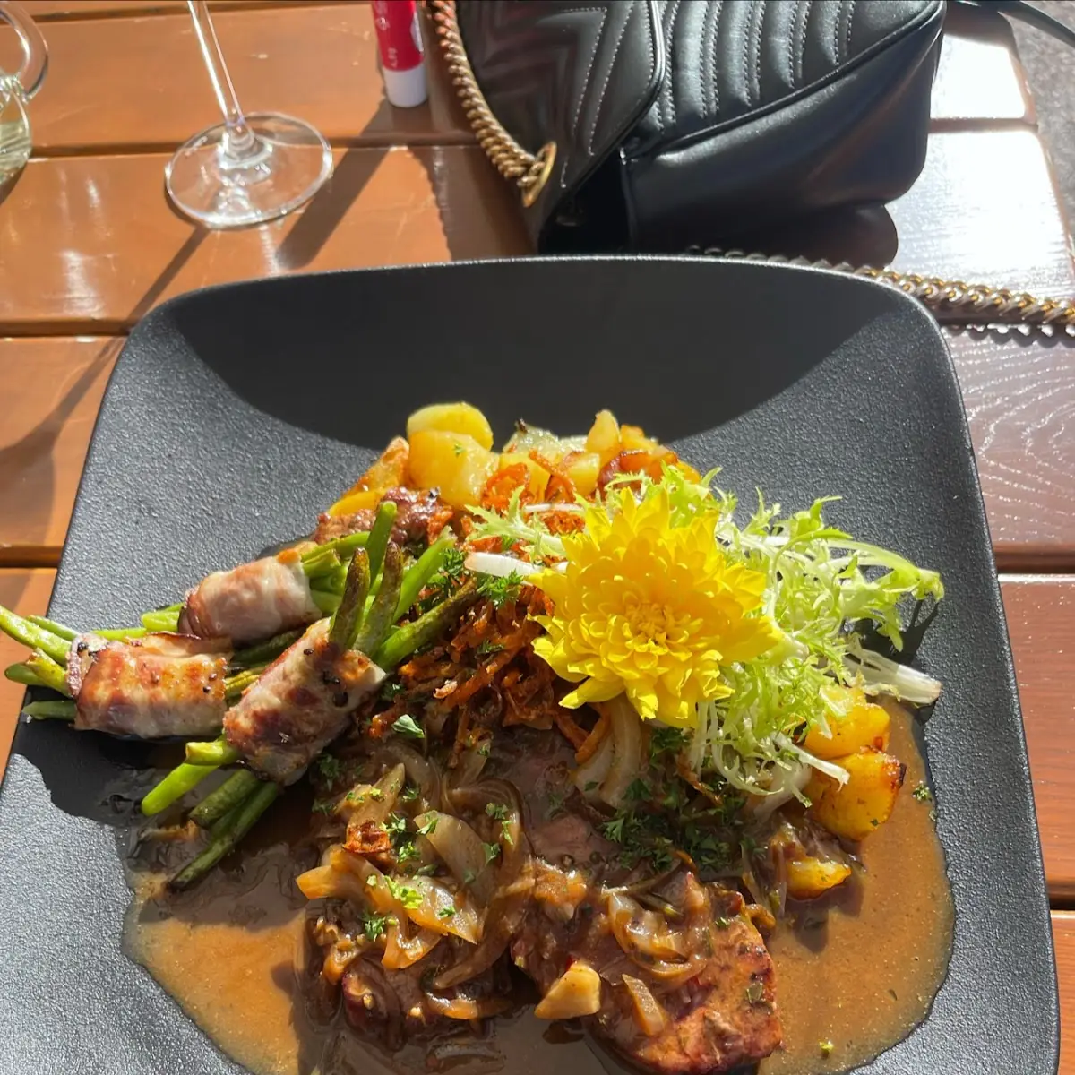 Zwiebelrostbraten