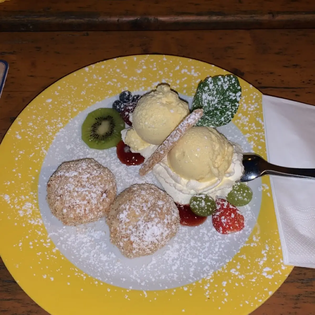 Tropfen Heidelbeerknödel
