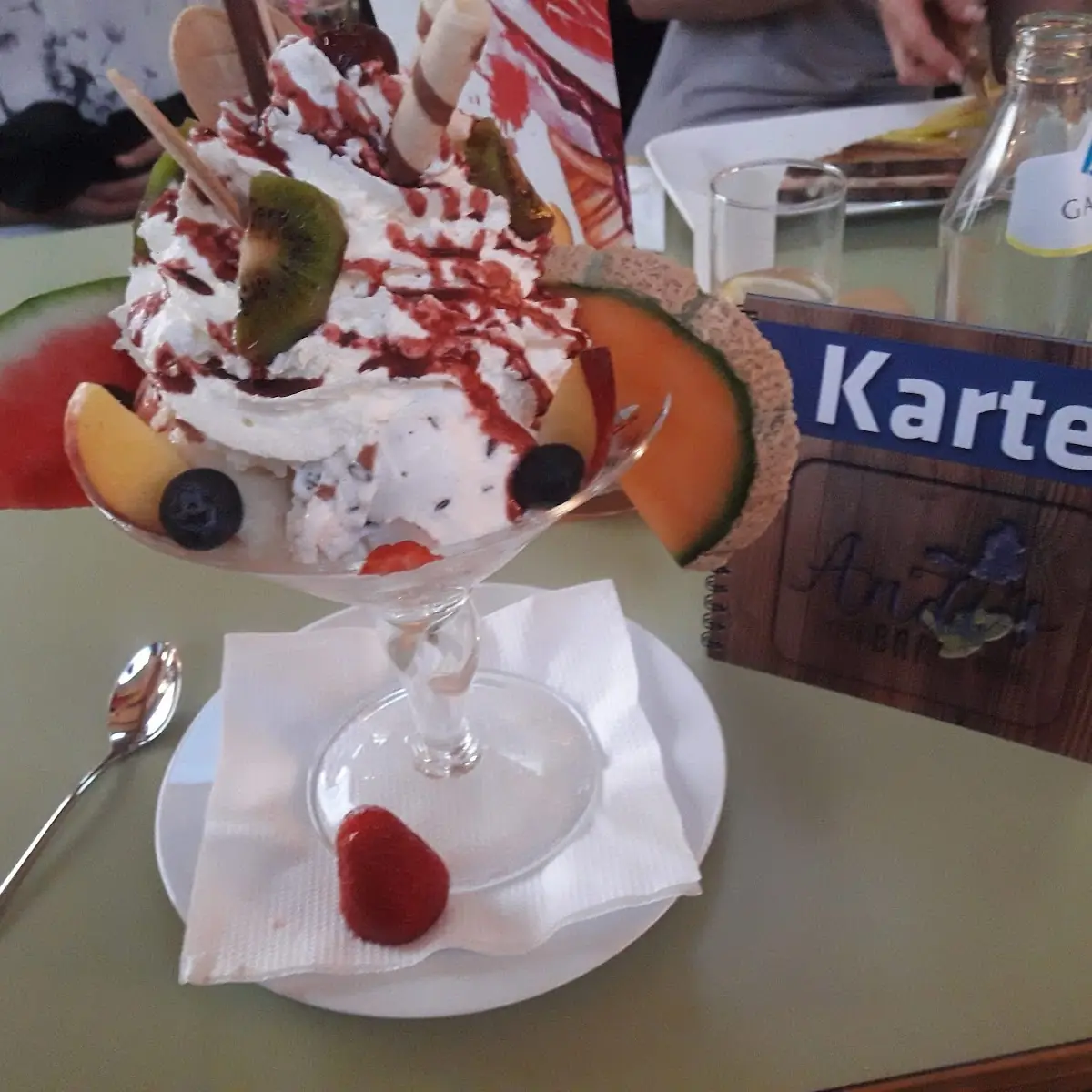 Früchtebecher