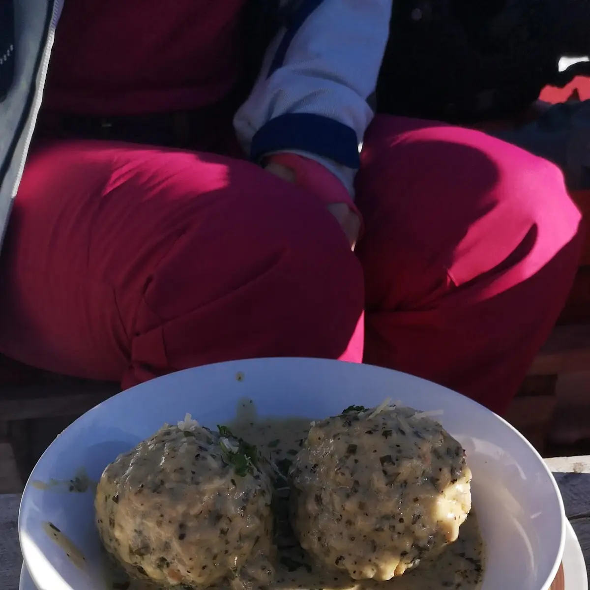 Spinatknödel Mit Kräutersauce