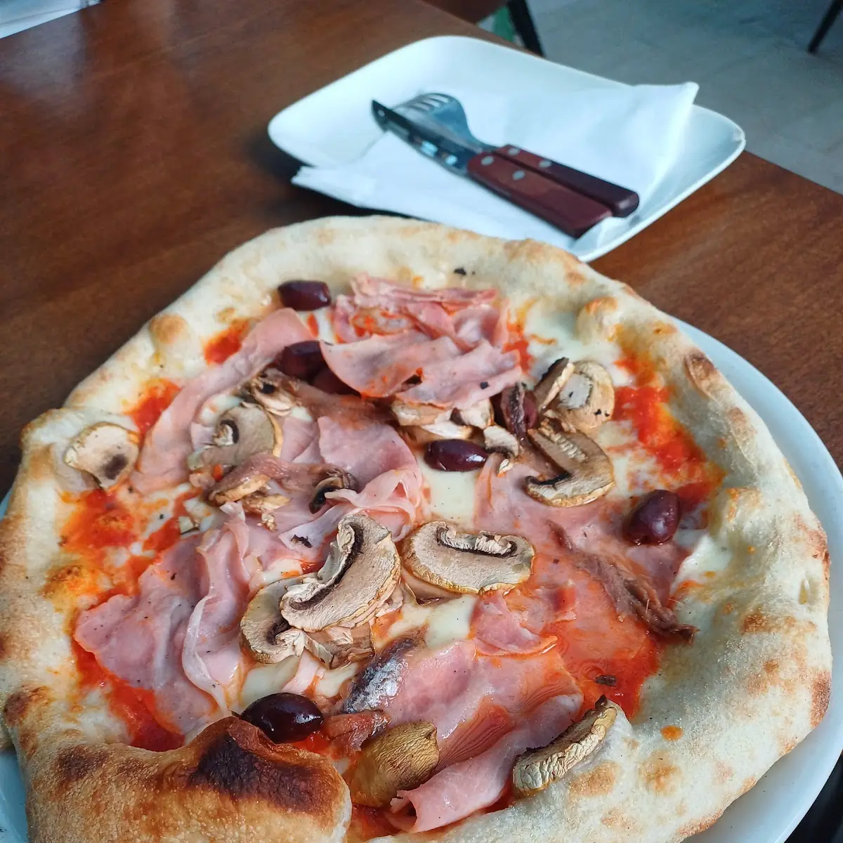 Pizza Capricciosa