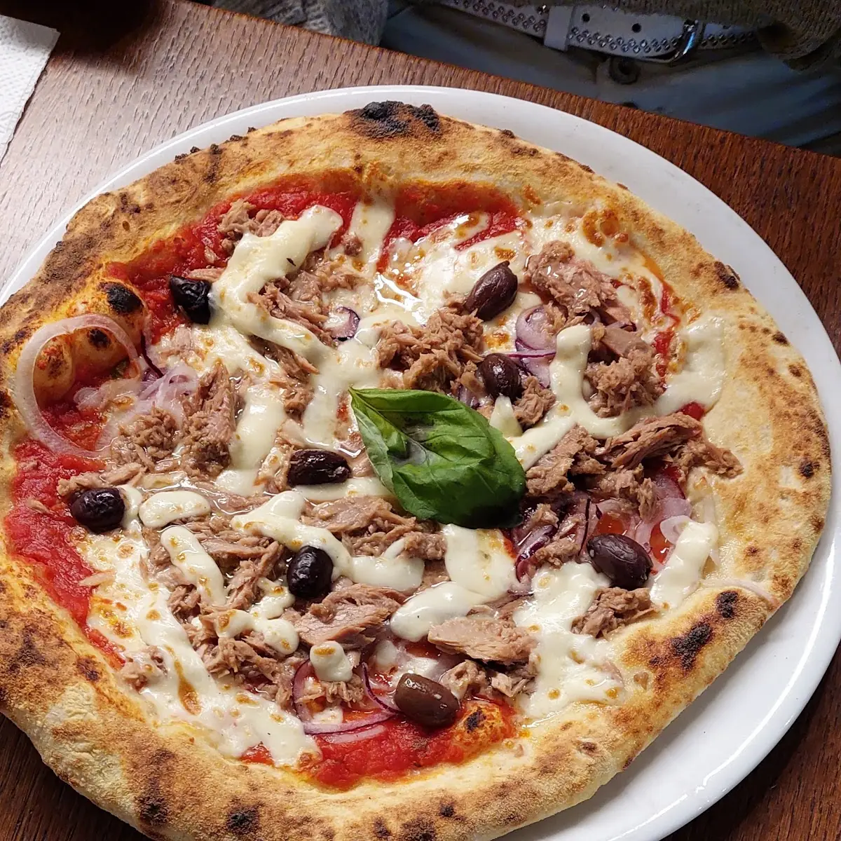 Pizza Tonno