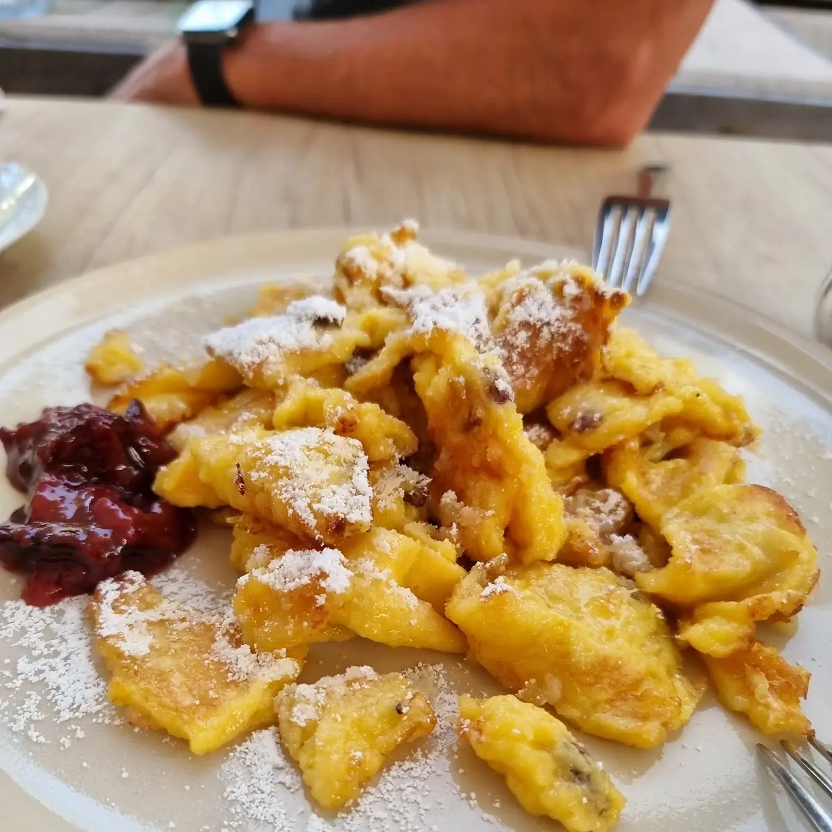 Kaiserschmarrn Mit Beerenröster