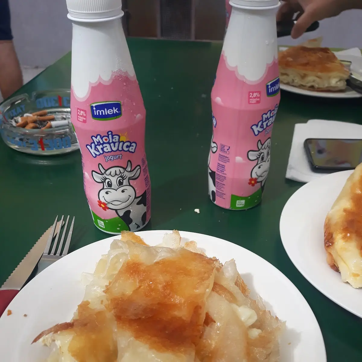 Burek I Jogurt
