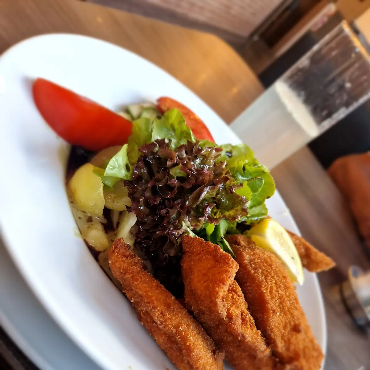 Backhendelsalat