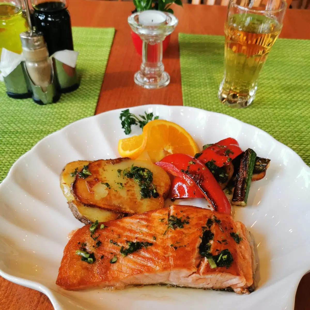 Grilllachs Mit Gemüse