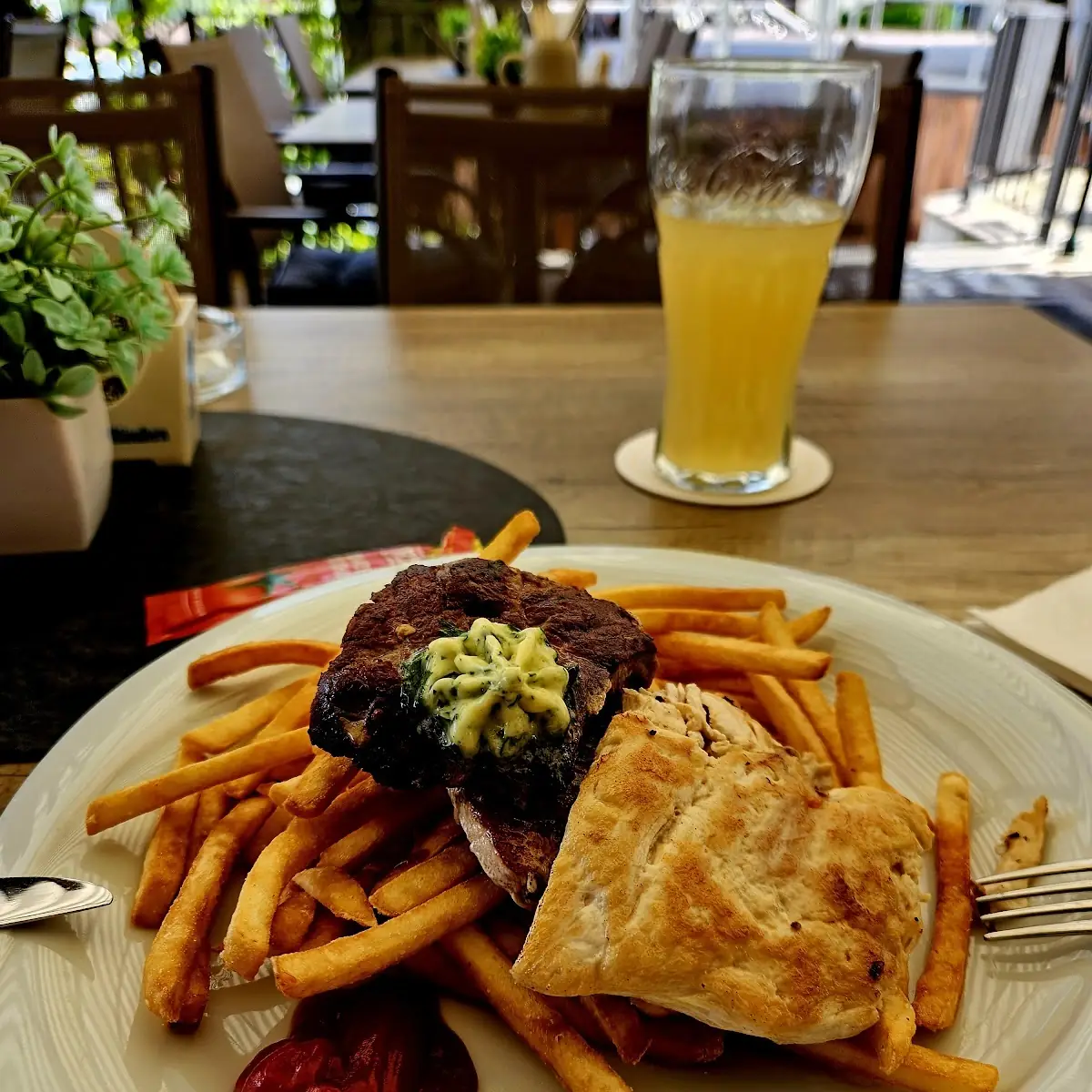 Grillteller Mit Pommes