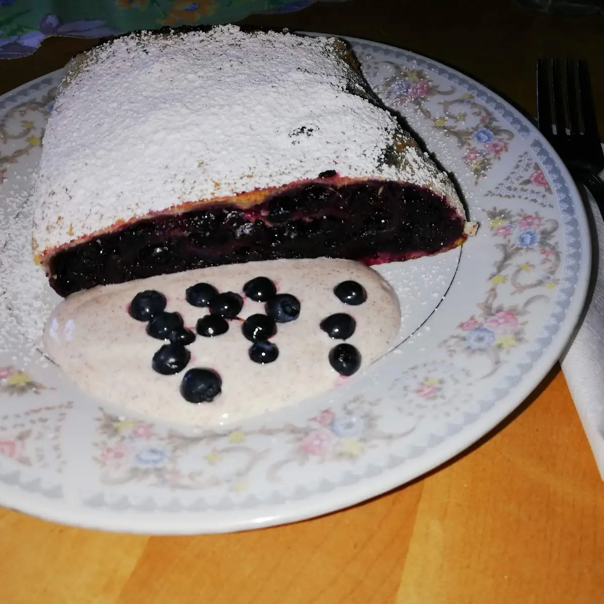 Schwarzbeerstudel