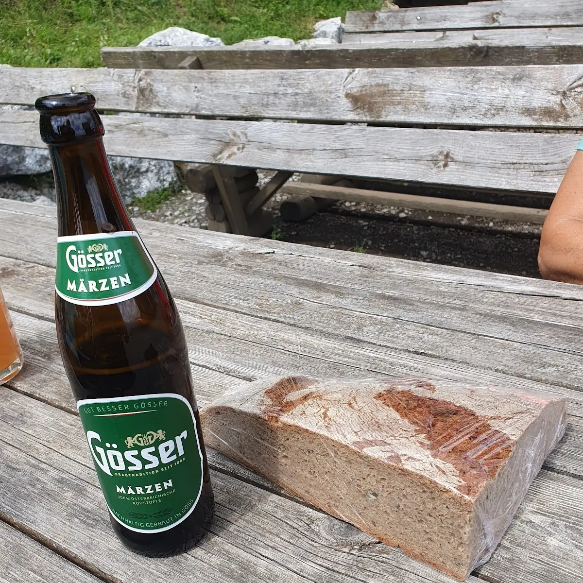 Schwarzbrot Und Bier