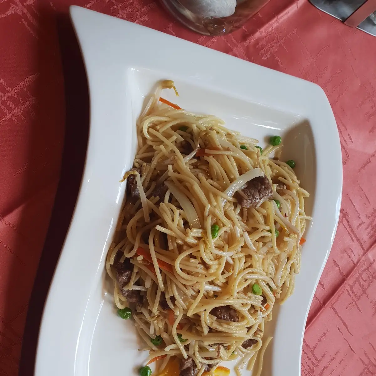 Hühnerfleisch Mit Nudeln