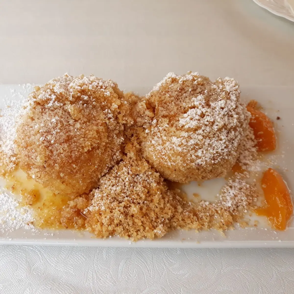 Marillen-topfenknödel