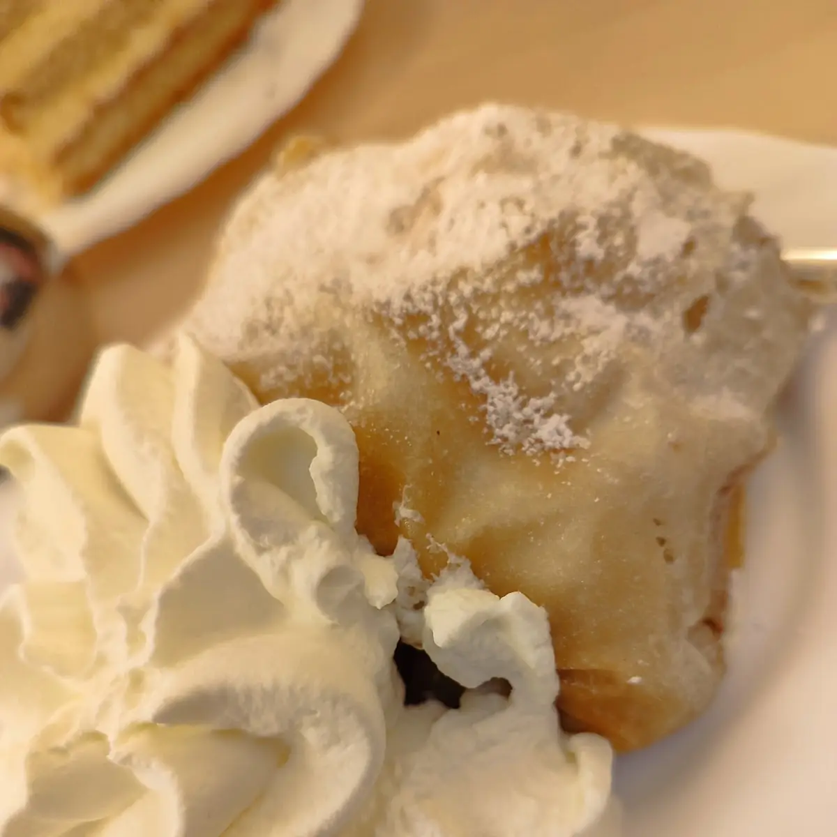 Apfelstrudel Mit Vanillesoße