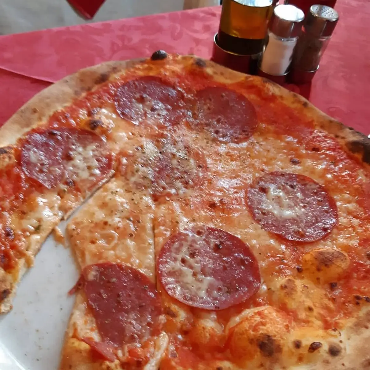 Pizza Salame