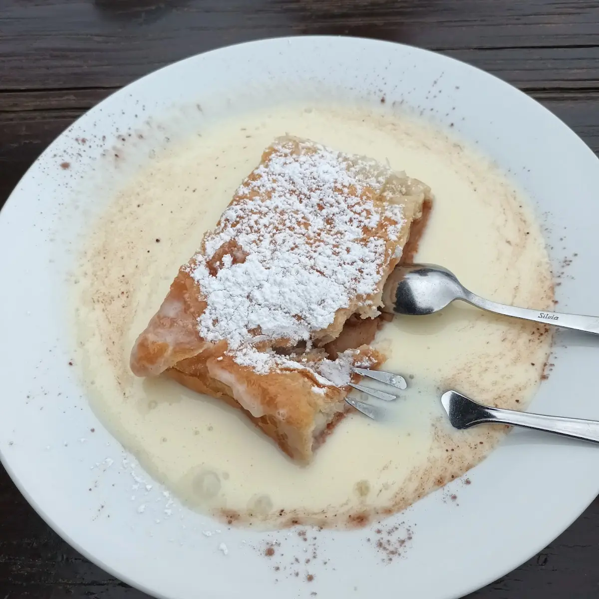 Apfelstrudel Mit Vanille Sosse
