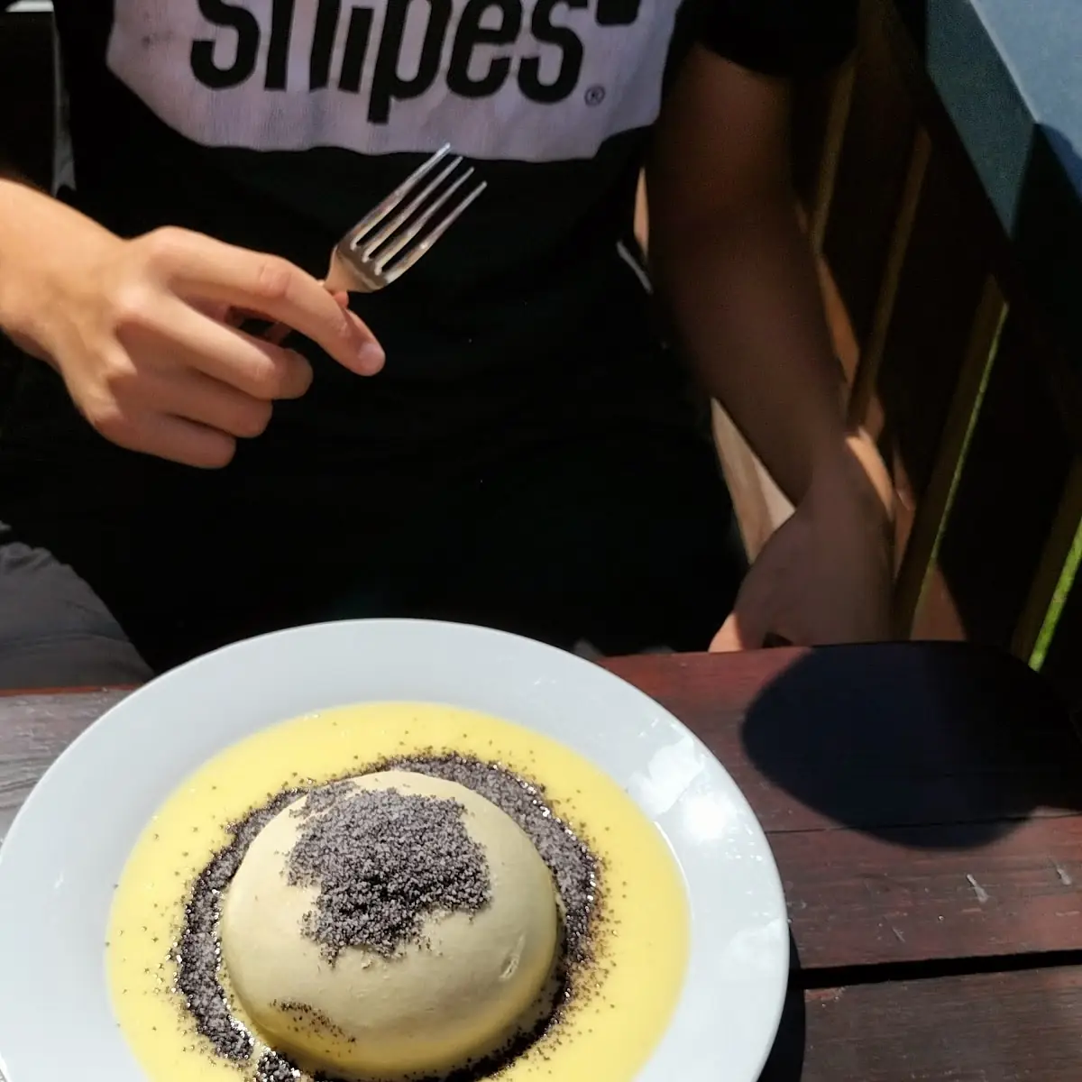Germknödel Mit Vanille Sauce Und Mohn